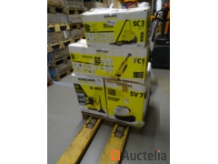 4 KARCHER Floor Cleaners Value Store +/-€1000