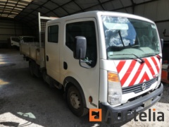 Double cabin pickup with Nissan Cabstar Tribenne (2010-96.815 km)