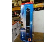 Tower fan with HONEYWELL remote control HYF290E