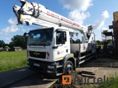 Truck with crane MAN TGM 18,250 (2012-15.515 km)