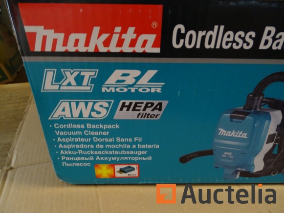 Makita Battery Backpack Vacuum Cleaner 2 x 18 V Without Battery Charger DVC260Z 