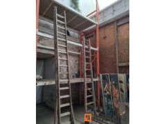2 grote constructie ladders (7, 6m en 2, 9m)
